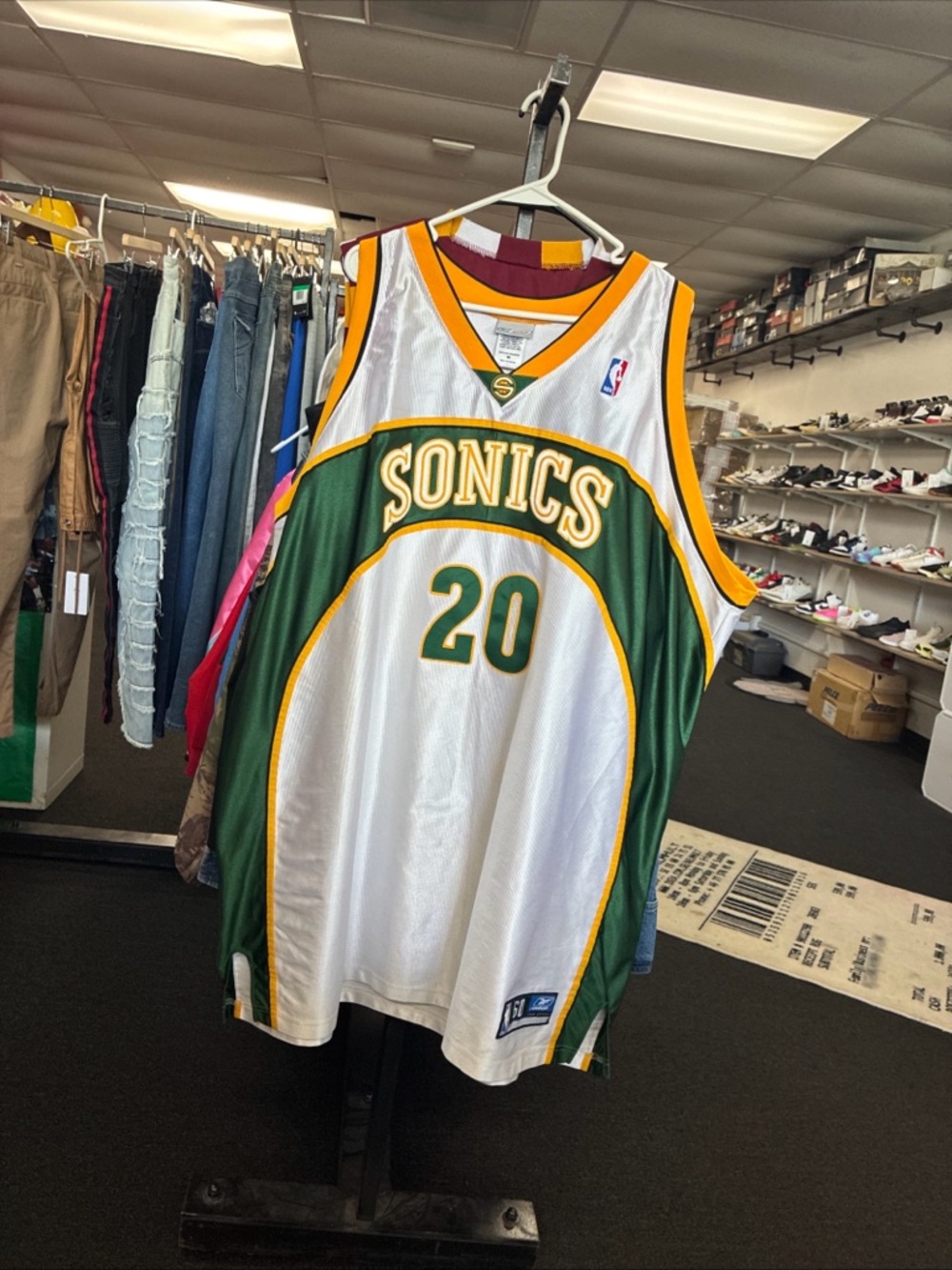 Men’s Gary Payton Vintage Seattle Supersonics Reebok Jersey SZ 60 Pre Owned Rare